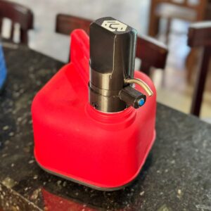 Adaptador com rosca e bomba para garrafa MOR